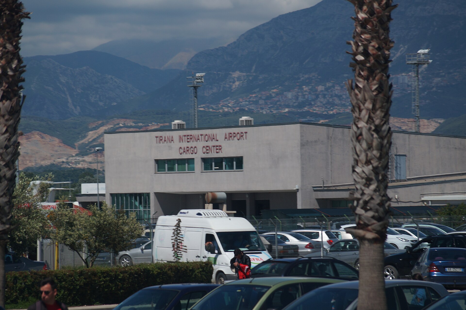Fluturimet e fundvitit: rritje e kërkesës për linjat drejt Shqipërisë